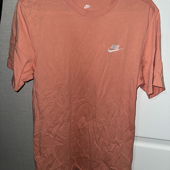 Nike Orange Short Sleeve Tee - Picture 1 of 2